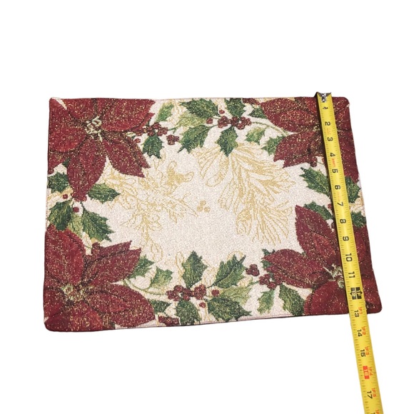Poinsettia christmas cloth fabric placemats set of four - Picture 4 of 5